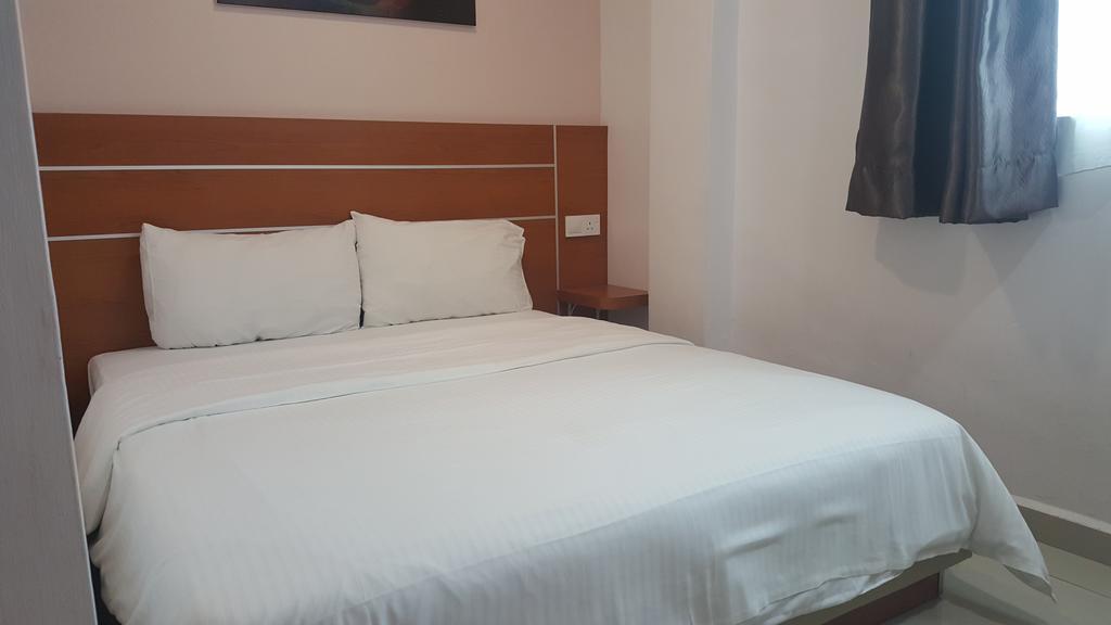 Dota Hotel Άλορ Σταρ Δωμάτιο φωτογραφία